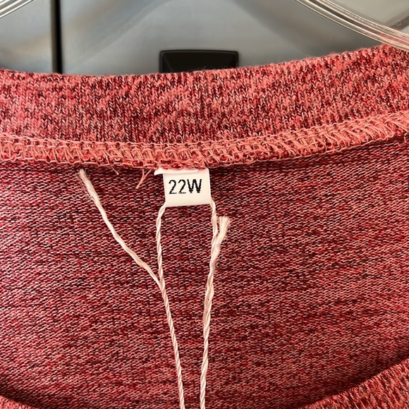 NWT{Yonsmit}Woman’s Sz 22W Wine Red Knit Top w/pockets - Picture 3 of 8